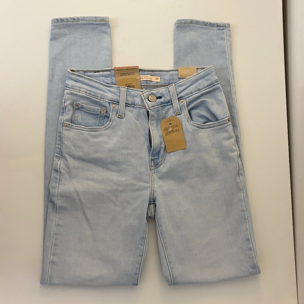 NWT - Levi’s - 721 High-Rise Skinny Jeans - Light blue - W25/L30